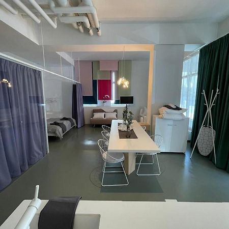 Main Station Design Loft Style Apartment Innsbruck Exterior photo