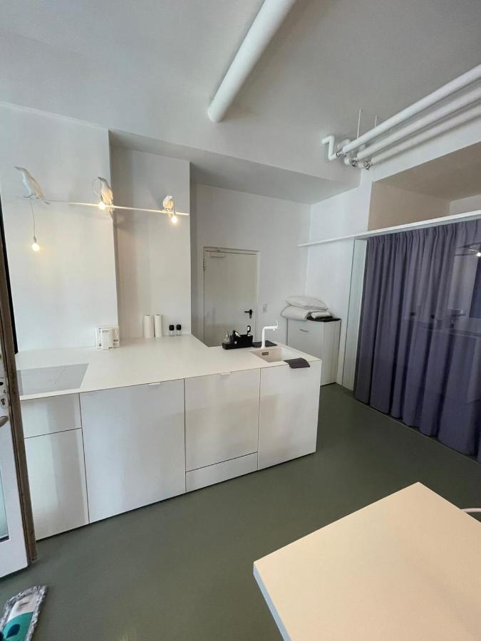 Main Station Design Loft Style Apartment Innsbruck Exterior photo