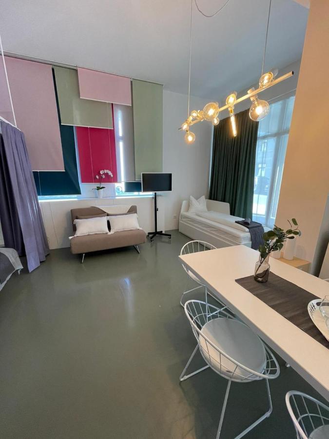 Main Station Design Loft Style Apartment Innsbruck Exterior photo